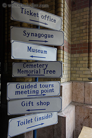 directional-signs.jpg