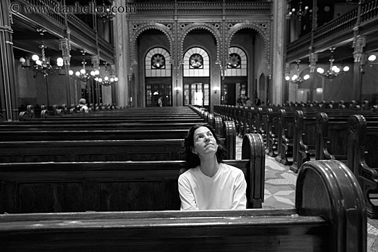 lori-n-temple-pews-01.jpg