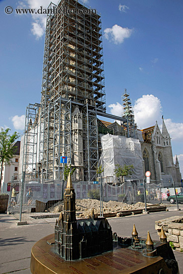 matthias-church-n-model.jpg