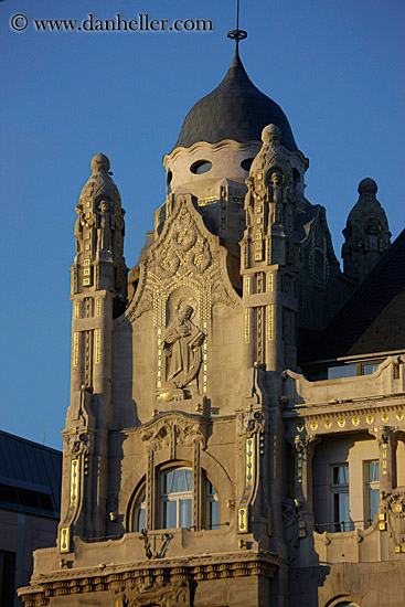 ornate-facade-2.jpg