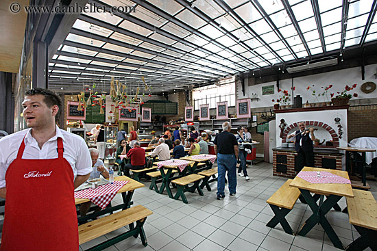 waiter-at-restaurant.jpg