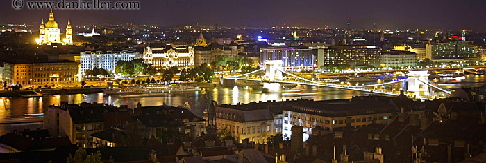 danube-nite-cityscape-pano.jpg