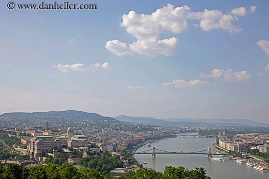 danube-river-n-cityscape-5.jpg