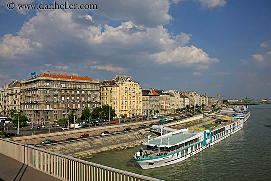 danube-river-n-tourist-boat.jpg