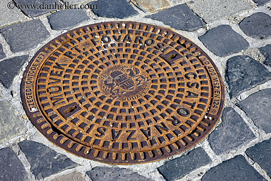 budapest-manhole-covers-06.jpg