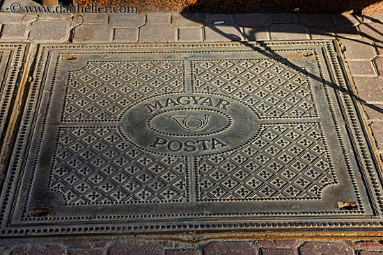 budapest-manhole-covers-13.jpg