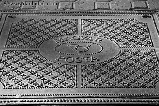 budapest-manhole-covers-14-bw.jpg