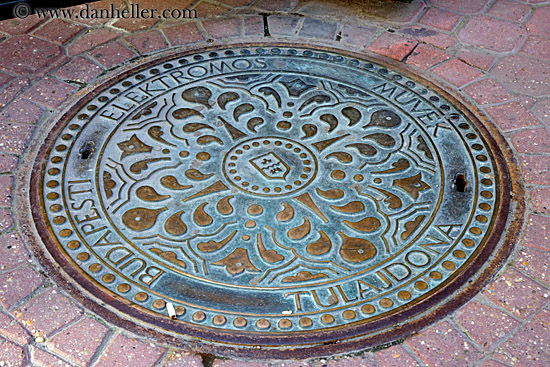 budapest-manhole-covers-17.jpg