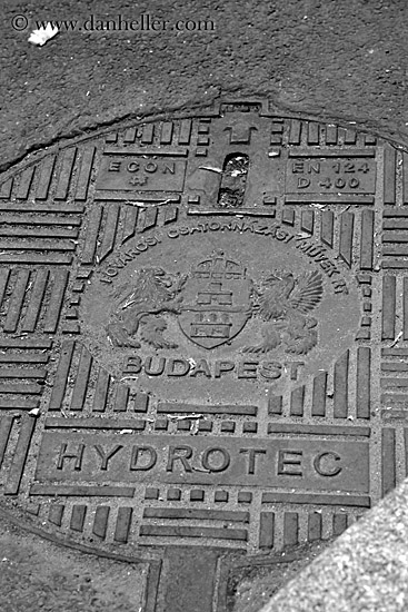 budapest-manhole-covers-19-bw.jpg