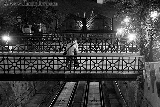 couple-hugging-on-bridge-at-nite-1-bw.jpg