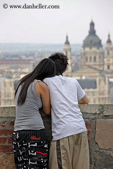 couples-overlooking-cityscape-07.jpg