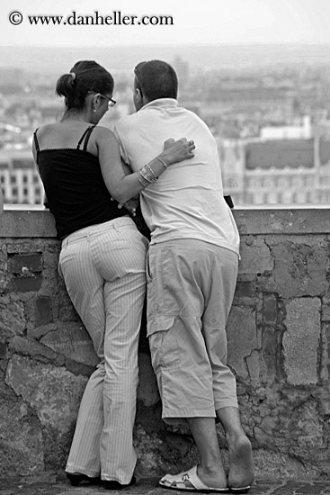 couples-overlooking-cityscape-11-bw.jpg