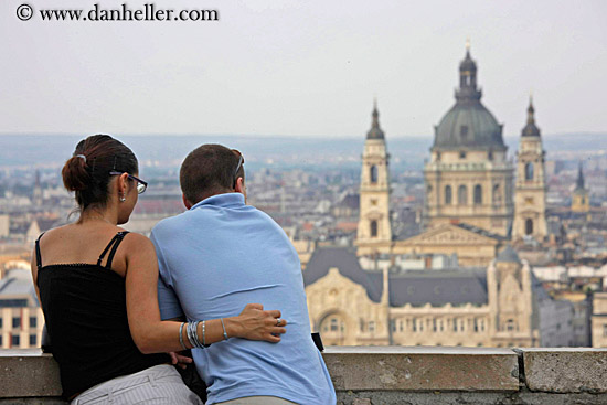 couples-overlooking-cityscape-14.jpg
