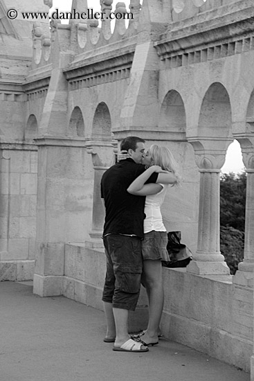 romantic-couple-3-bw.jpg