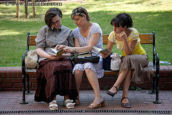 women-reading-on-bench.jpg