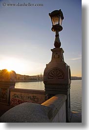 images/Europe/Hungary/Budapest/SzechenyiChainBridge/bridge-n-lamp_post-2.jpg