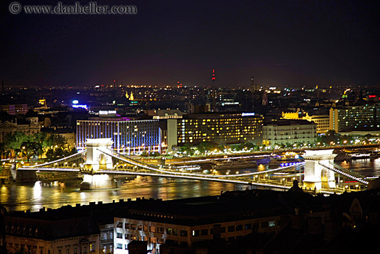 bridge-span-at-nite.jpg