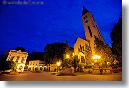 images/Europe/Hungary/Tarcal/Church/church-at-nite-1.jpg