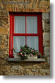 images/Europe/Ireland/Connemara/Clifden/red-window.jpg