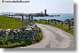 images/Europe/Ireland/Connemara/Inishbofin/light-house-01.jpg