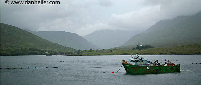 green-fishing-boat-pano.jpg