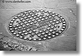 images/Europe/Ireland/Connemara/Misc1/shannon-manhole.jpg