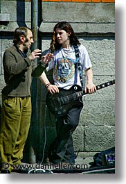 images/Europe/Ireland/Leinster/Dublin/People/guitar-guy.jpg
