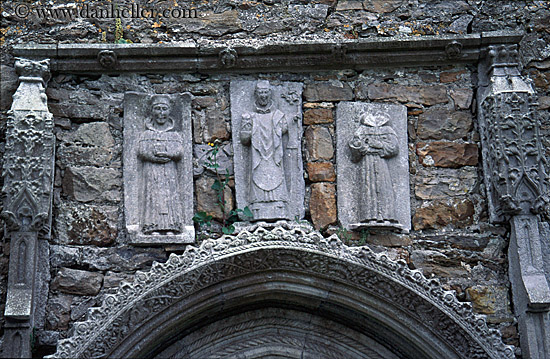 stone-relief-over-gothic-arch.jpg
