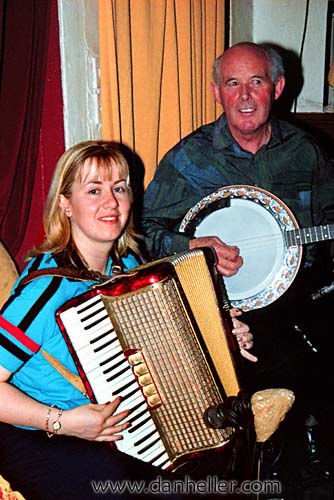 accordion-n-banjo.jpg