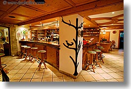 images/Europe/Italy/Dolomites/BerghotelMoseralm/bar-area-1.jpg