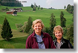 images/Europe/Italy/Dolomites/BolzanoGroup/GangOfSix/patti-n-emilie-2.jpg