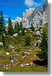 images/Europe/Italy/Dolomites/Civetta/civetta-hikers-1.jpg