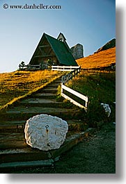 images/Europe/Italy/Dolomites/PassoGiau/Albergo/little-church-sunny-1.jpg