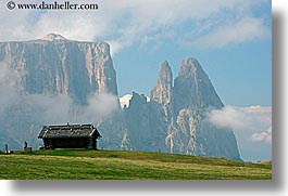 images/Europe/Italy/Dolomites/Rosengarten/Houses/rosengarten-mtn-n-houses-8.jpg