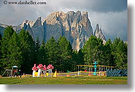 images/Europe/Italy/Dolomites/Rosengarten/rosengarten-playground-2.jpg