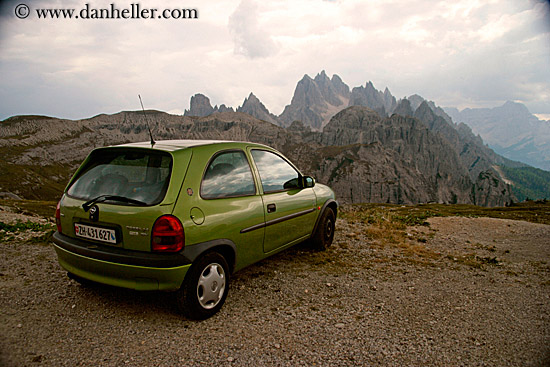 green-car-mtns.jpg