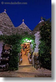 images/Europe/Italy/Puglia/Alberobello/Buildings/Town/trulli-storefront-08.jpg
