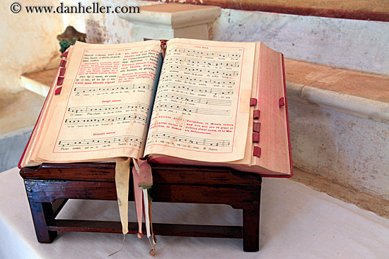 old-catholic-hymn-book-1.jpg