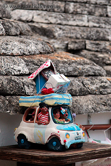 paper-machet-tourist-car.jpg