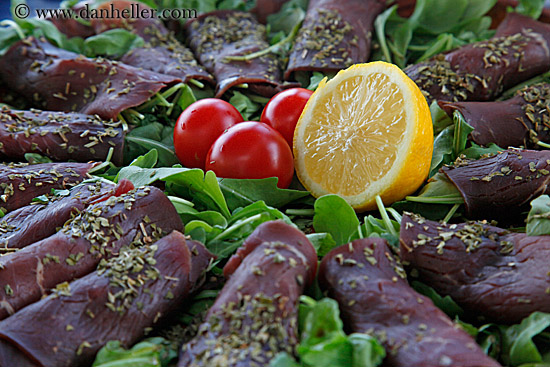 tomatoes-n-lemon-w-sliced-meat.jpg