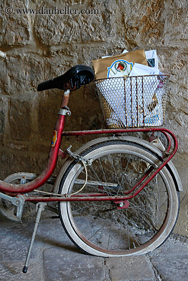 mail-in-bike-basket.jpg