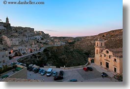 images/Europe/Italy/Puglia/Matera/Town/church-n-cityscape-03.jpg