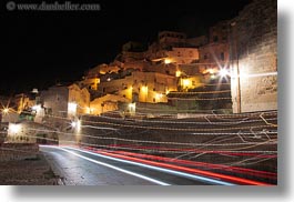 images/Europe/Italy/Puglia/Matera/Town/road-n-blocks-of-homes-03.jpg