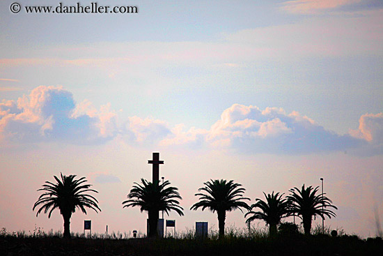 palm_trees-n-cross-at-sunset.jpg