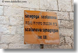 buildings, europe, horizontal, italy, puglia, scolanova, signs, synagogue, trani, photograph