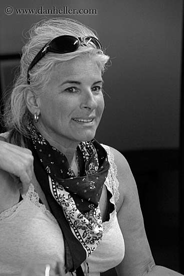 evie-bw-3.jpg