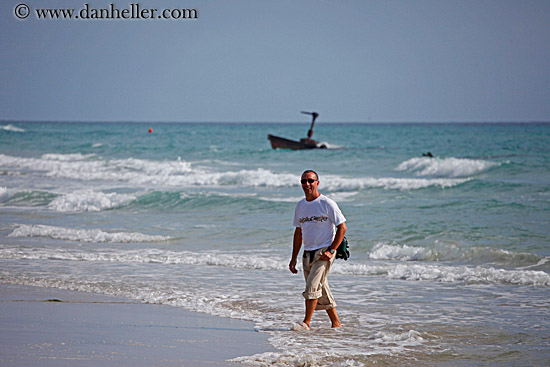 nello-on-beach.jpg