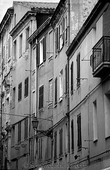 bldg-rows-bw.jpg