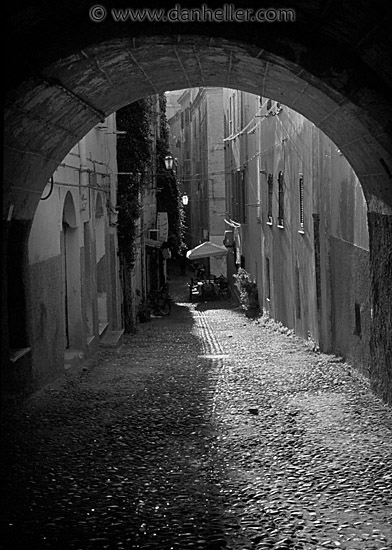 cobblestone-tunnel-bw.jpg