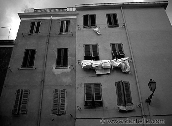 laundry-5-bw.jpg